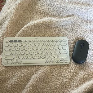 Logitech wireless keyboard & mouse